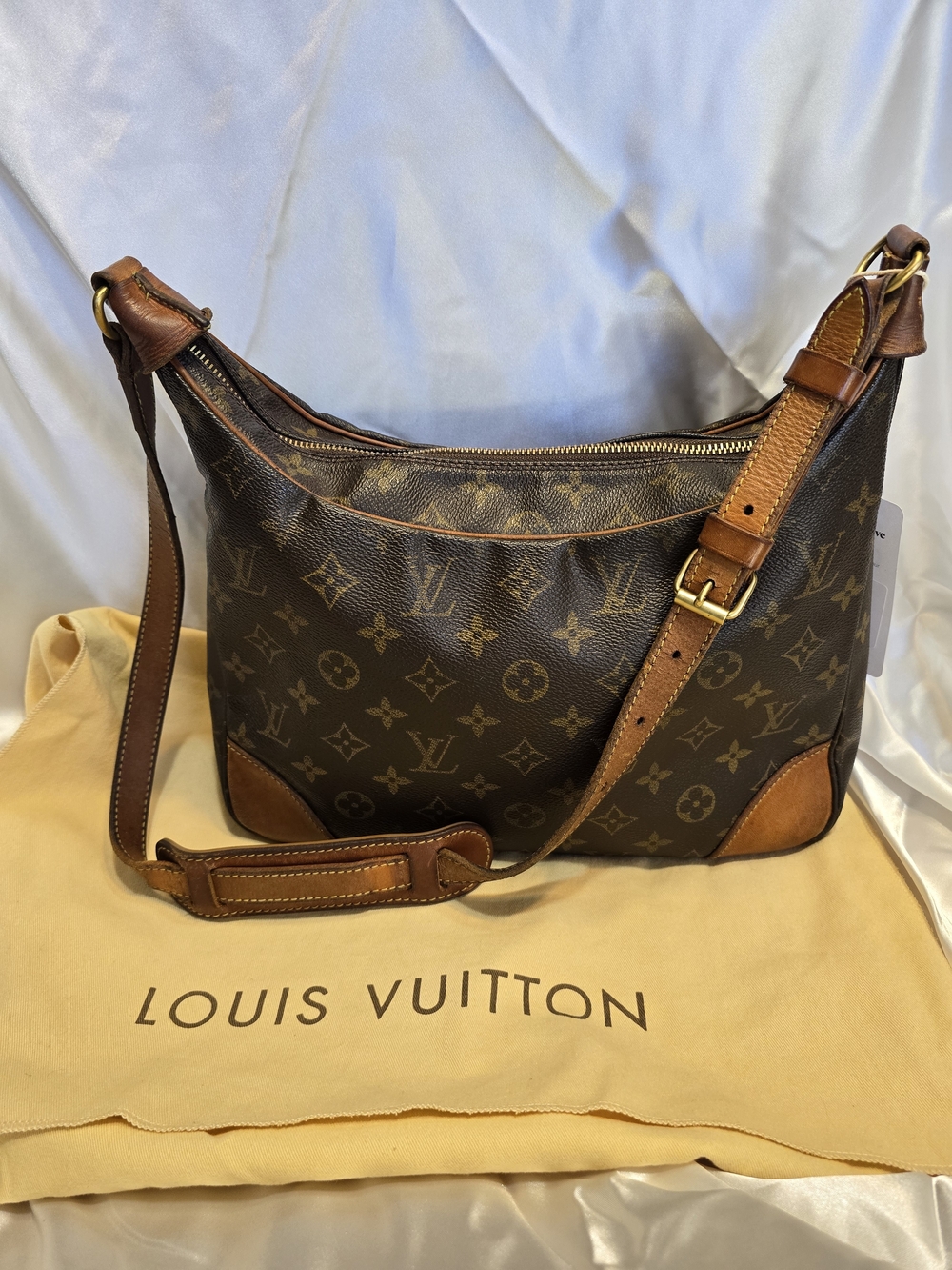 👜 Authentic Louis Vuitton Boulogne PM — Vintage Monogram Crossbody 👜